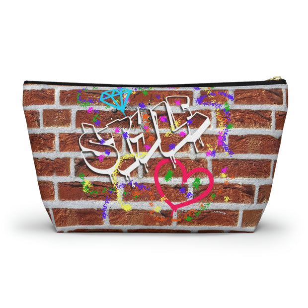 Graffiti Accessory Pouch w T-bottom