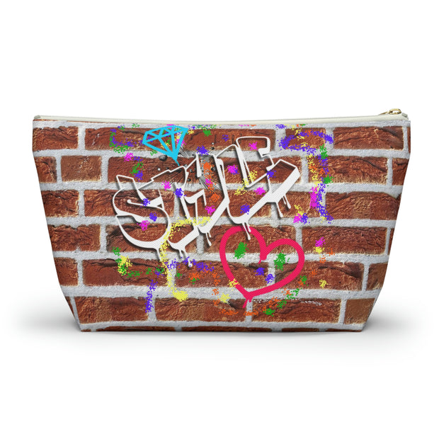 Graffiti Accessory Pouch w T-bottom